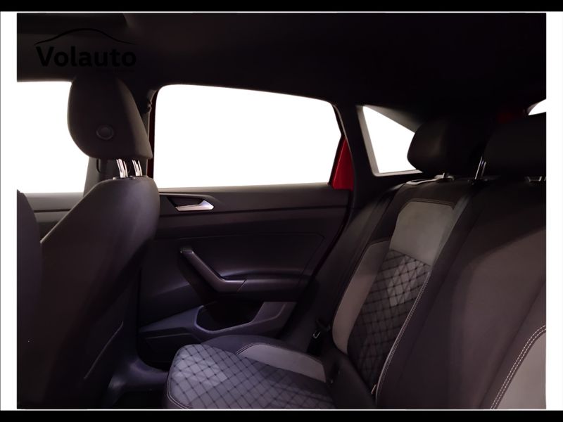 GuidiCar - VOLKSWAGEN Taigo 2022 Taigo 1.0 tsi R-Line 110cv Usato