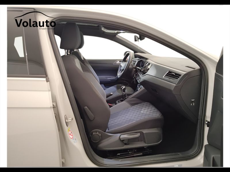 GuidiCar - VOLKSWAGEN Taigo 2022 Taigo 1.0 tsi R-Line 110cv Usato