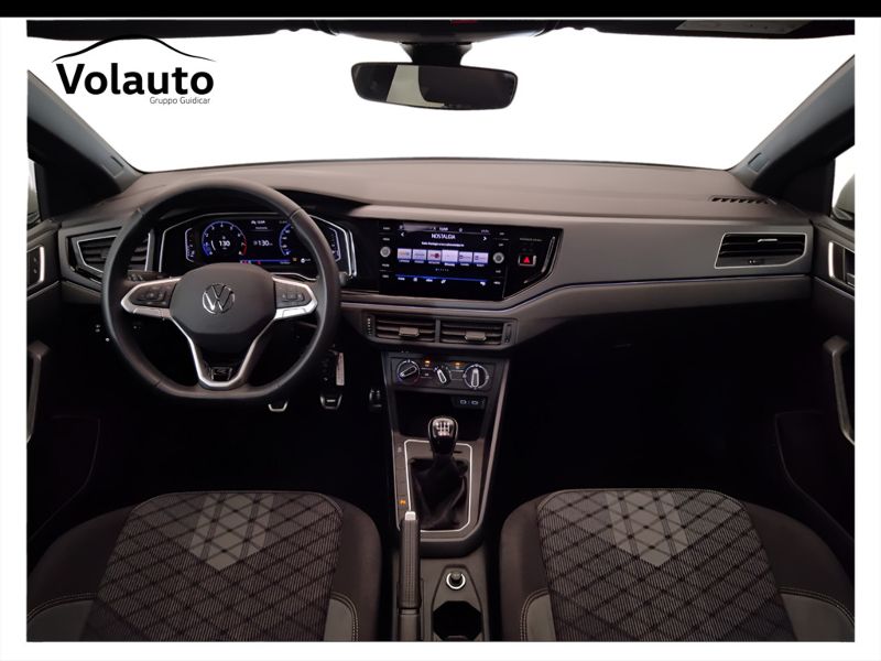 GuidiCar - VOLKSWAGEN Taigo 2022 Taigo 1.0 tsi R-Line 110cv Usato