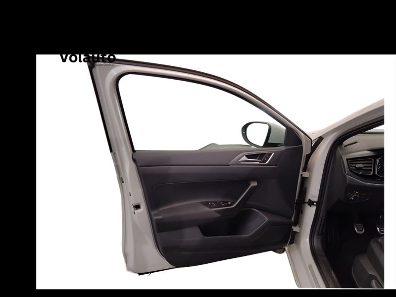 GuidiCar - VOLKSWAGEN Taigo 2022 Taigo 1.0 tsi R-Line 110cv Usato