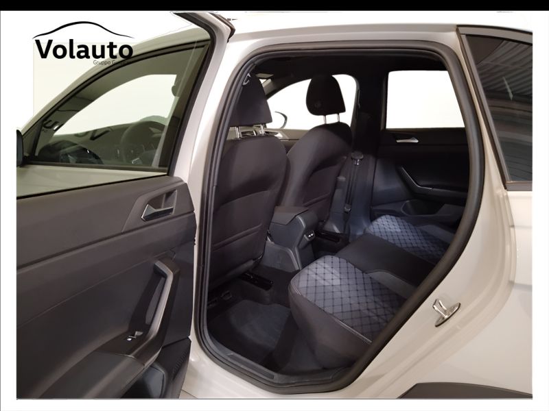 GuidiCar - VOLKSWAGEN Taigo 2022 Taigo 1.0 tsi R-Line 110cv Usato