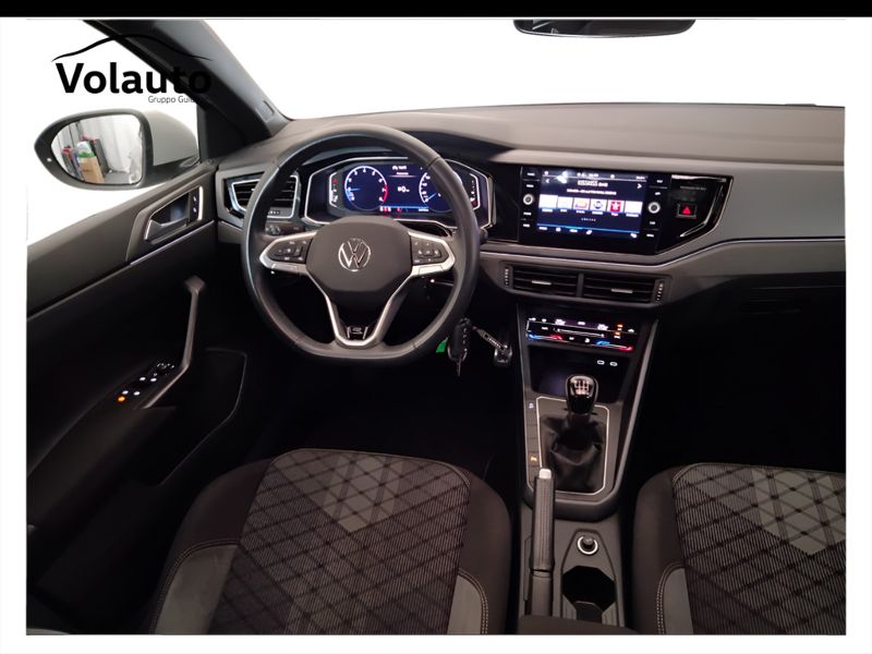 GuidiCar - VOLKSWAGEN Taigo 2022 Taigo 1.0 tsi R-Line 110cv Usato
