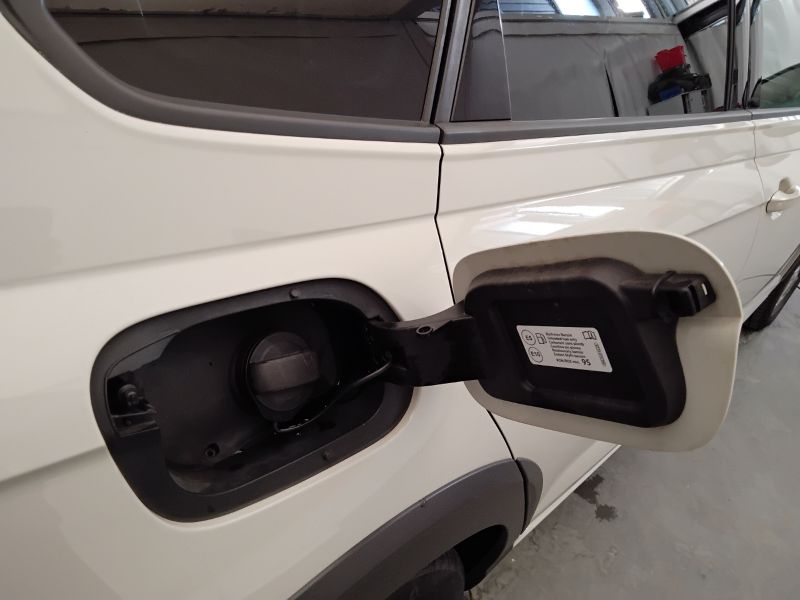 GuidiCar - VOLKSWAGEN Taigo 2022 Taigo 1.0 tsi R-Line 110cv Usato