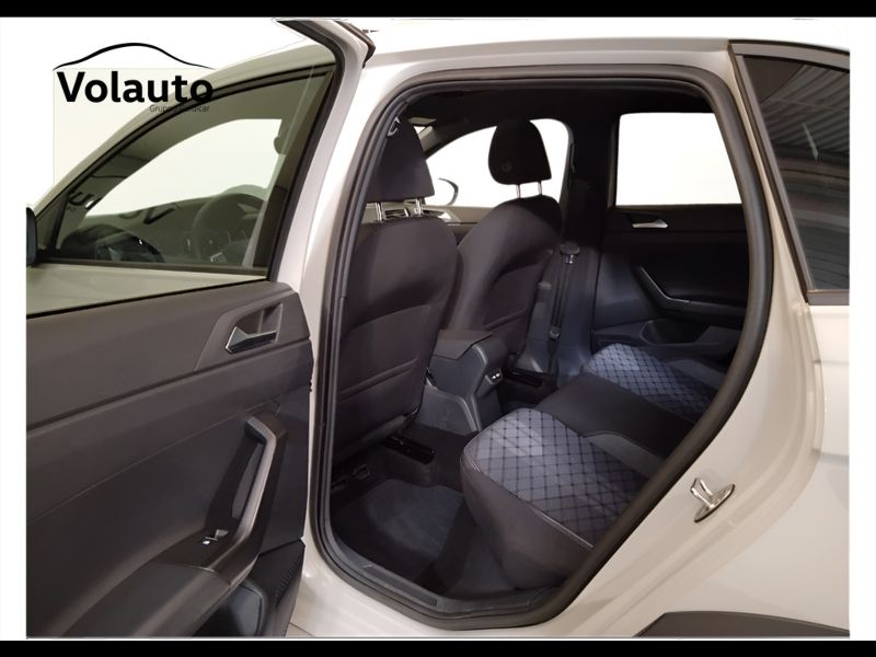 GuidiCar - VOLKSWAGEN Taigo 2022 Taigo 1.0 tsi R-Line 110cv Usato