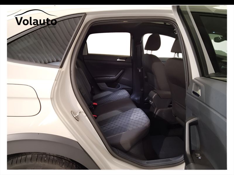 GuidiCar - VOLKSWAGEN Taigo 2022 Taigo 1.0 tsi R-Line 110cv Usato