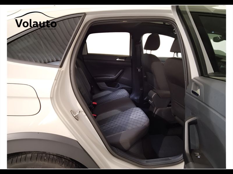 GuidiCar - VOLKSWAGEN Taigo 2022 Taigo 1.0 tsi R-Line 110cv Usato