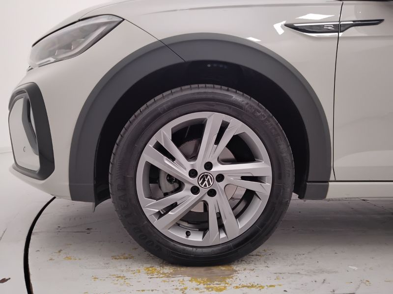 GuidiCar - VOLKSWAGEN Taigo 2022 Taigo 1.0 tsi R-Line 110cv Usato