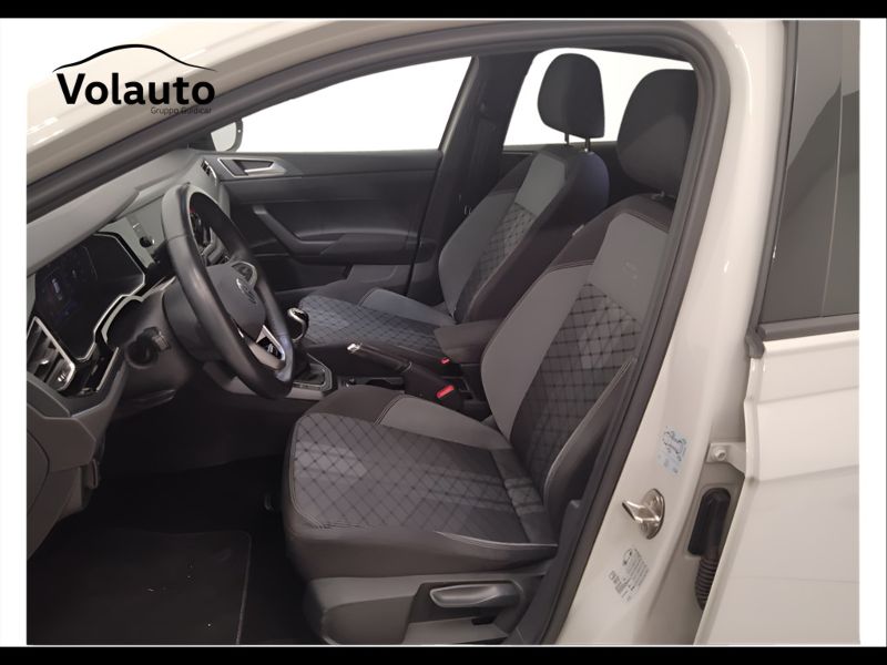 GuidiCar - VOLKSWAGEN Taigo 2022 Taigo 1.0 tsi R-Line 110cv Usato