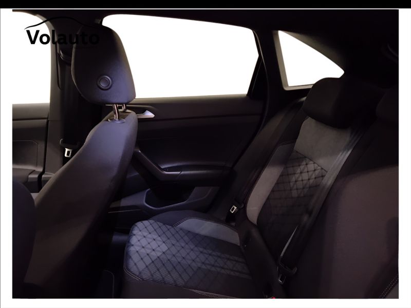 GuidiCar - VOLKSWAGEN Taigo 2022 Taigo 1.0 tsi R-Line 110cv Usato
