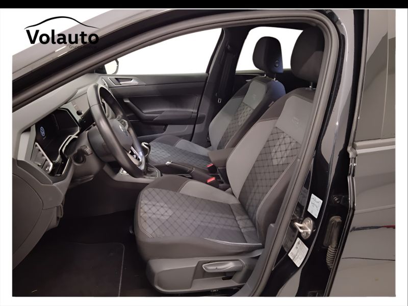 GuidiCar - VOLKSWAGEN Taigo 2022 Taigo 1.0 tsi R-Line 110cv Usato