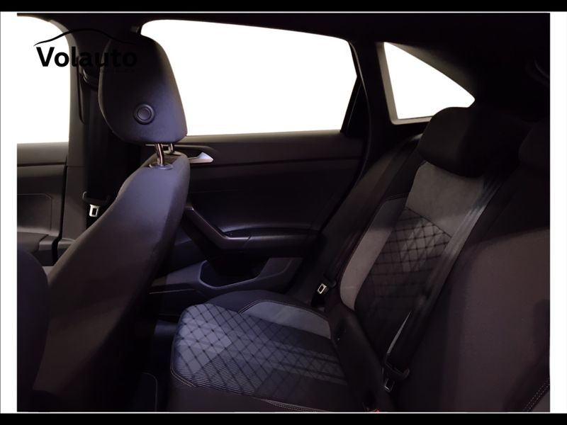 GuidiCar - VOLKSWAGEN Taigo 2022 Taigo 1.0 tsi R-Line 110cv Usato