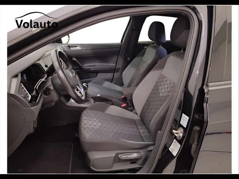 GuidiCar - VOLKSWAGEN Taigo 2022 Taigo 1.0 tsi R-Line 110cv Usato