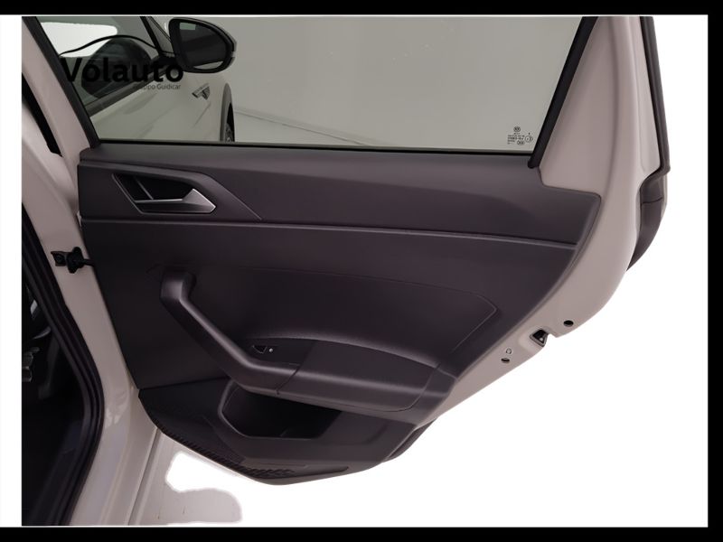 GuidiCar - VOLKSWAGEN Taigo 2022 Taigo 1.0 tsi R-Line 110cv Usato