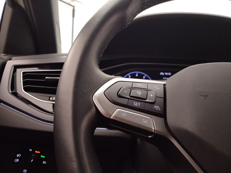 GuidiCar - VOLKSWAGEN Taigo 2022 Taigo 1.0 tsi R-Line 110cv Usato