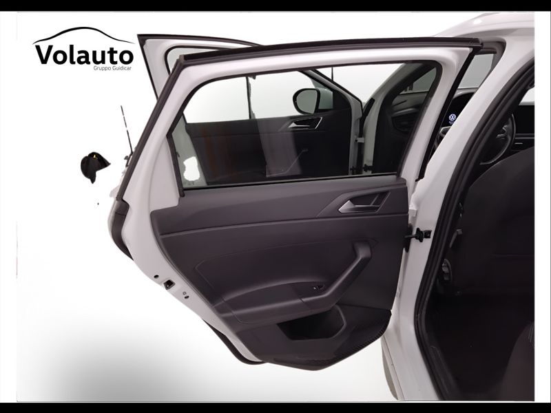 GuidiCar - VOLKSWAGEN Taigo 2022 Taigo 1.0 tsi R-Line 110cv Usato