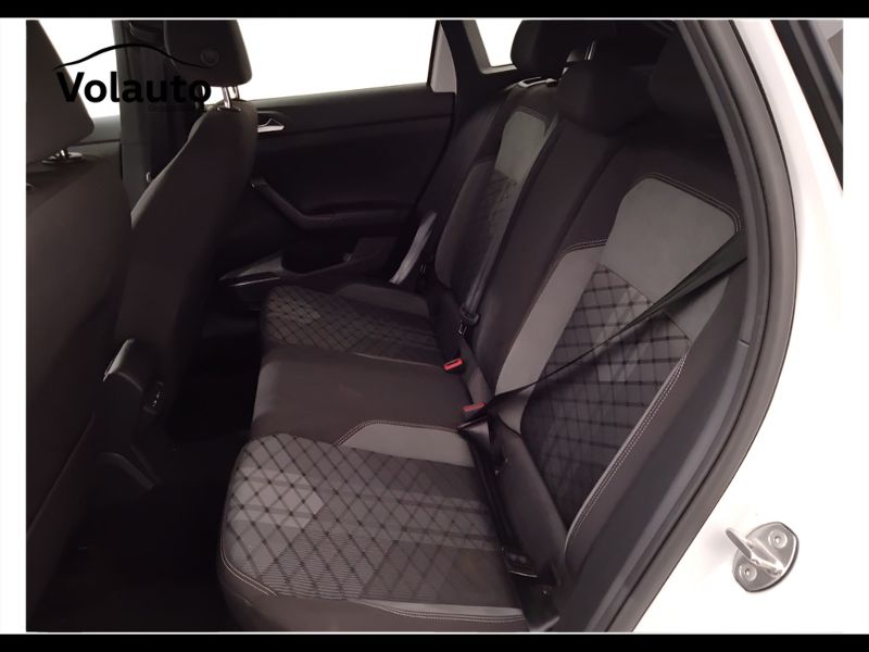 GuidiCar - VOLKSWAGEN Taigo 2022 Taigo 1.0 tsi R-Line 110cv Usato