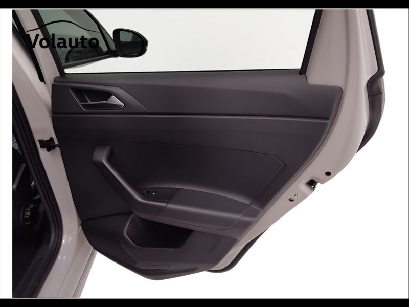 GuidiCar - VOLKSWAGEN Taigo 2022 Taigo 1.0 tsi R-Line 110cv Usato