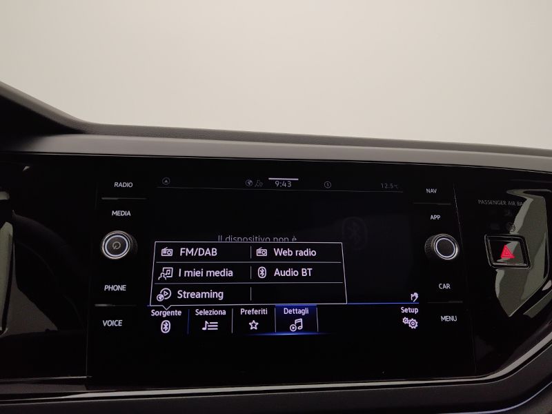 GuidiCar - VOLKSWAGEN Taigo 2022 Taigo 1.0 tsi R-Line 110cv Usato