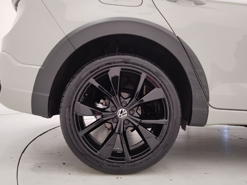 GuidiCar - VOLKSWAGEN Taigo 2022 Taigo 1.0 tsi R-Line 110cv Usato