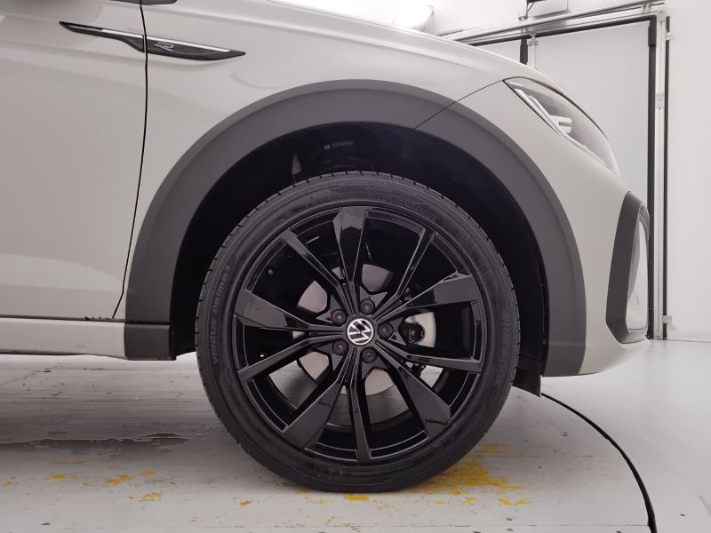 GuidiCar - VOLKSWAGEN Taigo 2022 Taigo 1.0 tsi R-Line 110cv Usato