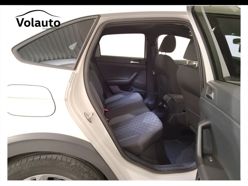 GuidiCar - VOLKSWAGEN Taigo 2022 Taigo 1.0 tsi R-Line 110cv Usato