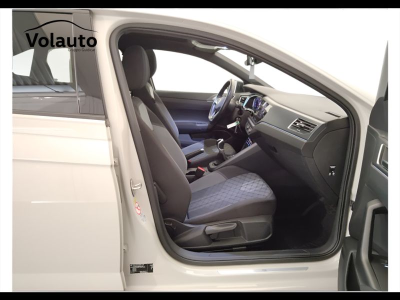 GuidiCar - VOLKSWAGEN Taigo 2022 Taigo 1.0 tsi R-Line 110cv Usato