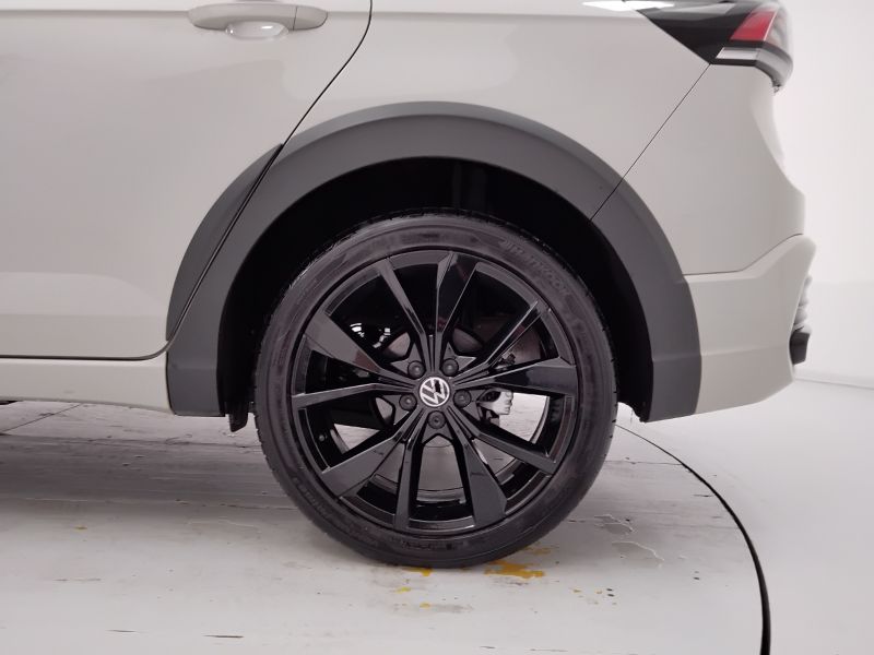 GuidiCar - VOLKSWAGEN Taigo 2022 Taigo 1.0 tsi R-Line 110cv Usato