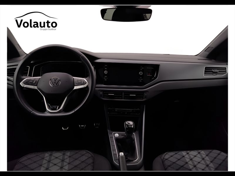 GuidiCar - VOLKSWAGEN Taigo 2023 Taigo 1.0 tsi R-Line 110cv Usato