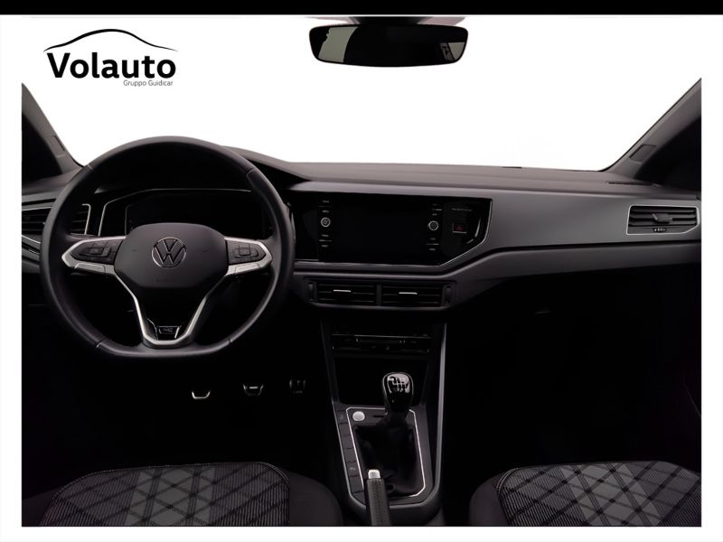 GuidiCar - VOLKSWAGEN Taigo 2023 Taigo 1.0 tsi R-Line 110cv Usato