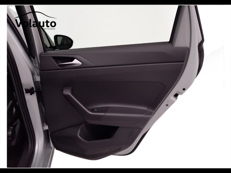GuidiCar - VOLKSWAGEN Taigo 2023 Taigo 1.0 tsi R-Line 110cv Usato