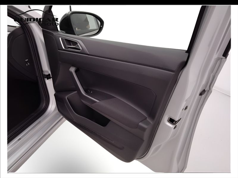 GuidiCar - VOLKSWAGEN Taigo 2024 Taigo 1.0 tsi R-Line Plus 115cv dsg Km0