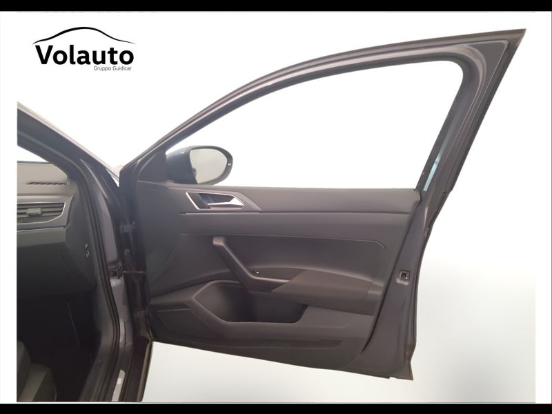 GuidiCar - VOLKSWAGEN Taigo 2022 Taigo 1.5 tsi R-Line 150cv dsg Usato