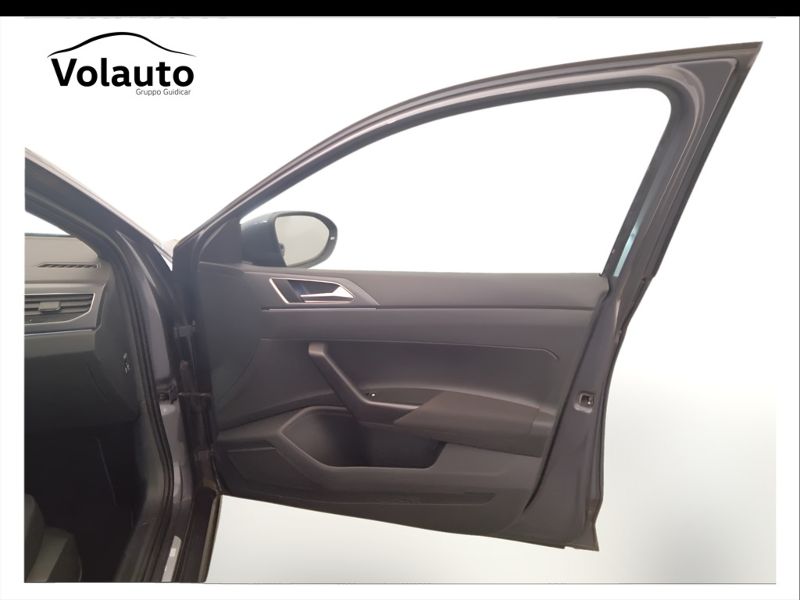 GuidiCar - VOLKSWAGEN Taigo 2022 Taigo 1.5 tsi R-Line 150cv dsg Usato