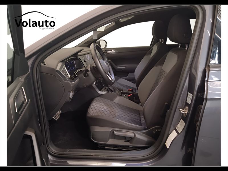 GuidiCar - VOLKSWAGEN Taigo 2022 Taigo 1.5 tsi R-Line 150cv dsg Usato