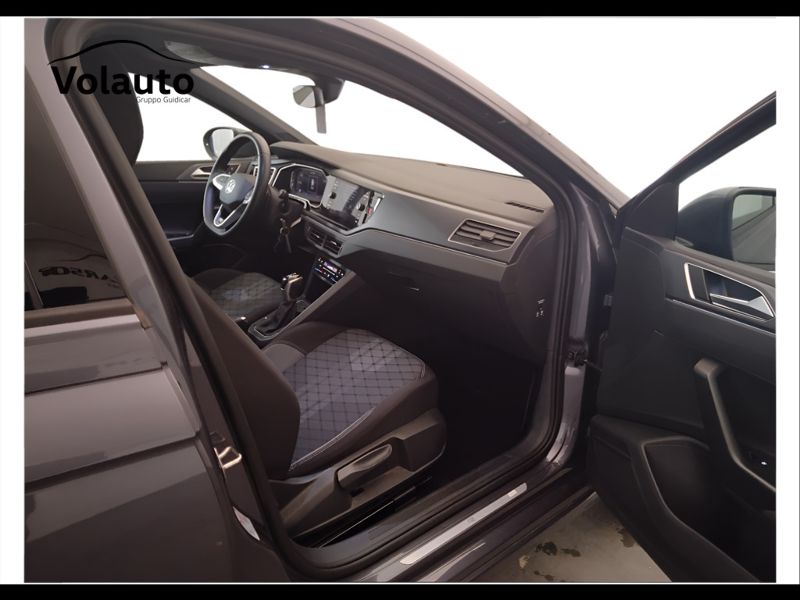 GuidiCar - VOLKSWAGEN Taigo 2022 Taigo 1.5 tsi R-Line 150cv dsg Usato