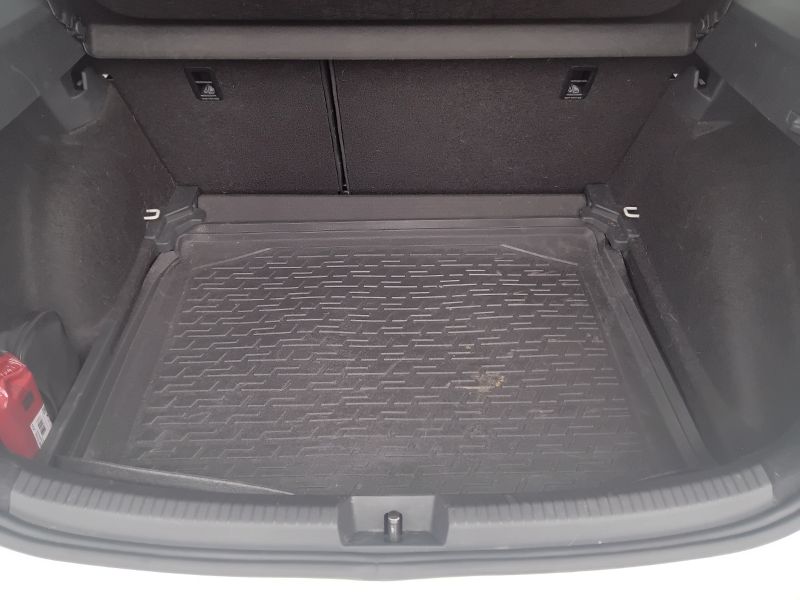 GuidiCar - VOLKSWAGEN Taigo 2022 Taigo 1.5 tsi R-Line 150cv dsg Usato