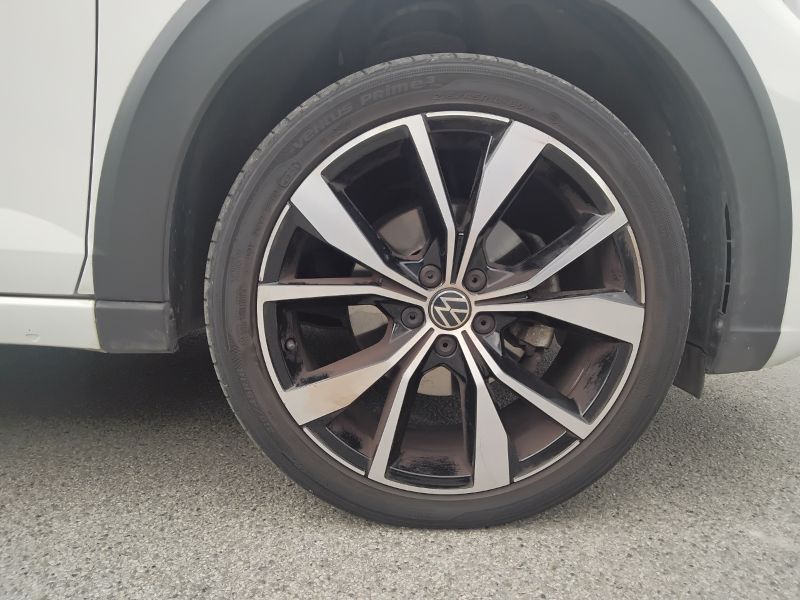 GuidiCar - VOLKSWAGEN Taigo 2022 Taigo 1.5 tsi R-Line 150cv dsg Usato