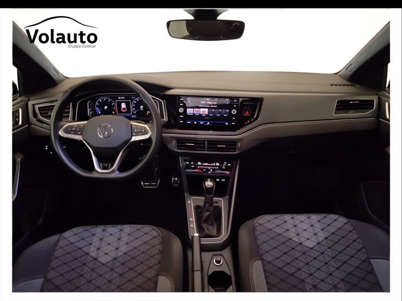 GuidiCar - VOLKSWAGEN Taigo 2022 Taigo 1.5 tsi R-Line 150cv dsg Usato