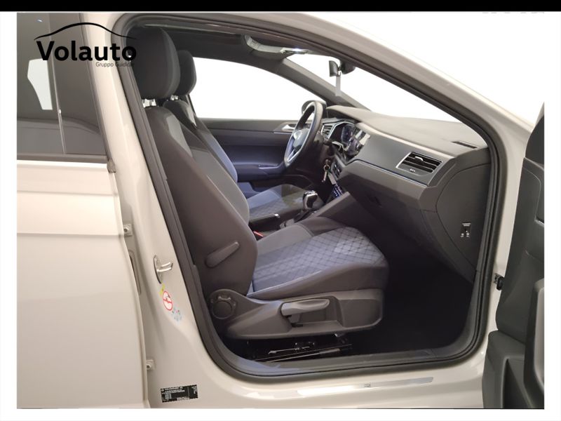 GuidiCar - VOLKSWAGEN Taigo 2022 Taigo 1.5 tsi R-Line 150cv dsg Usato