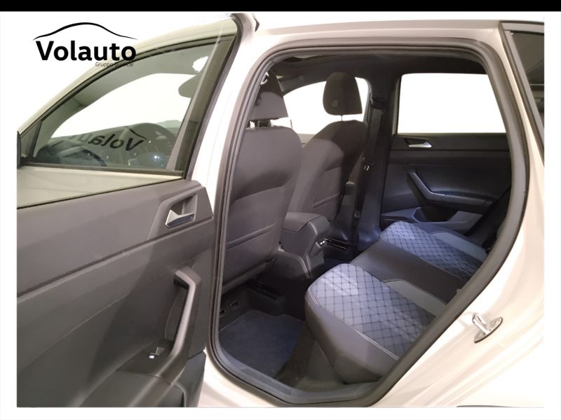 GuidiCar - VOLKSWAGEN Taigo 2022 Taigo 1.5 tsi R-Line 150cv dsg Usato