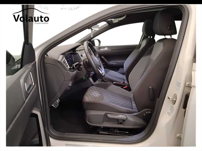 GuidiCar - VOLKSWAGEN Taigo 2022 Taigo 1.5 tsi R-Line 150cv dsg Usato