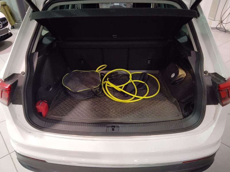 GuidiCar - VOLKSWAGEN Tiguan 2021 Tiguan 1.4 tsi ehybrid Life dsg Usato