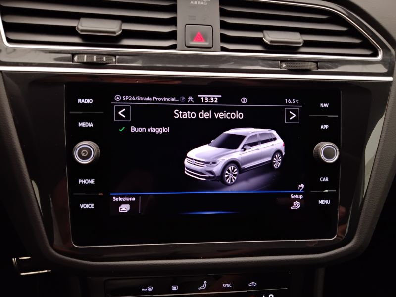 GuidiCar - VOLKSWAGEN Tiguan 2021 Tiguan 1.5 tsi act R-Line 150cv dsg Usato