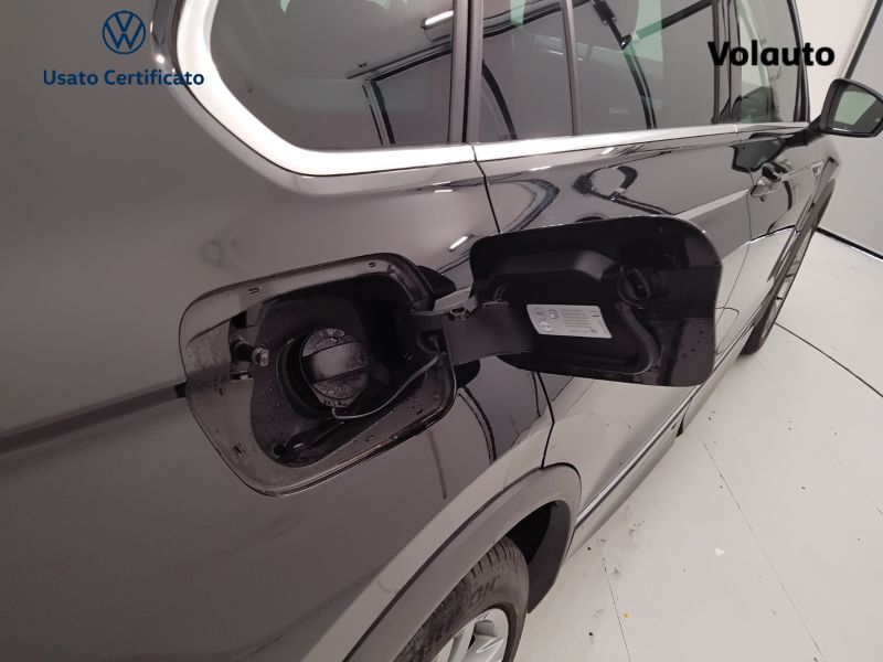 GuidiCar - VOLKSWAGEN Tiguan 2020 Tiguan 1.5 tsi Sport 130cv Usato