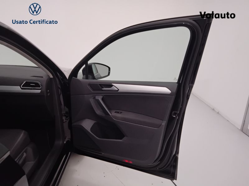 GuidiCar - VOLKSWAGEN Tiguan 2020 Tiguan 1.5 tsi Sport 130cv Usato