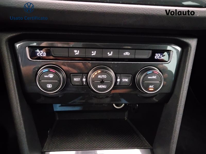 GuidiCar - VOLKSWAGEN Tiguan 2020 Tiguan 1.5 tsi Sport 130cv Usato