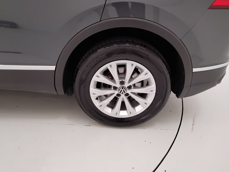 GuidiCar - VOLKSWAGEN Tiguan 2023 Tiguan 2.0 tdi scr Life 150cv dsg Usato