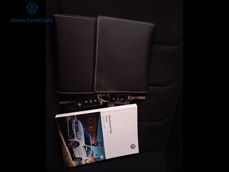 GuidiCar - VOLKSWAGEN Tiguan 2ª serie Tiguan 2ª serie - Tiguan 2.0 TDI SCR DSG 4MOTION Advanced BM