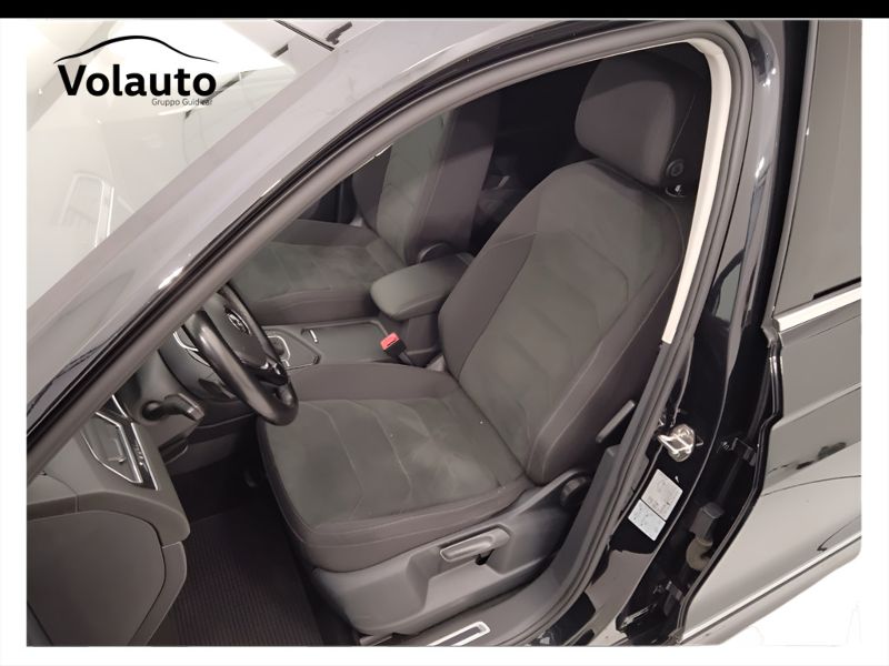 GuidiCar - VOLKSWAGEN Tiguan 2021 Tiguan Allspace 2.0 tdi Advanced R-Line Exterior Pack 150cv 7p.ti dsg Usato
