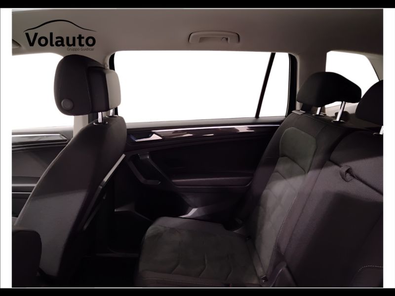 GuidiCar - VOLKSWAGEN Tiguan 2021 Tiguan Allspace 2.0 tdi Advanced R-Line Exterior Pack 150cv 7p.ti dsg Usato